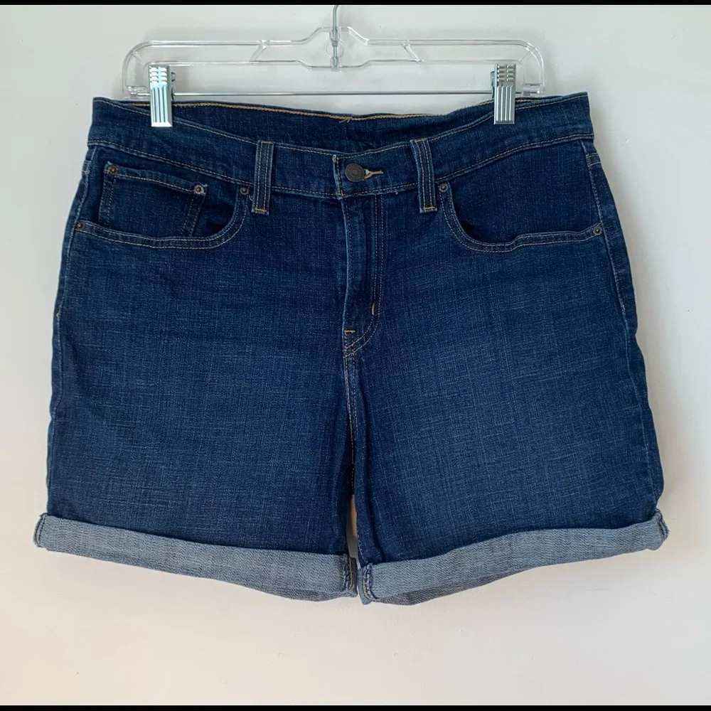 Levi’s Midi Denim Shorts - Picture 1 of 5